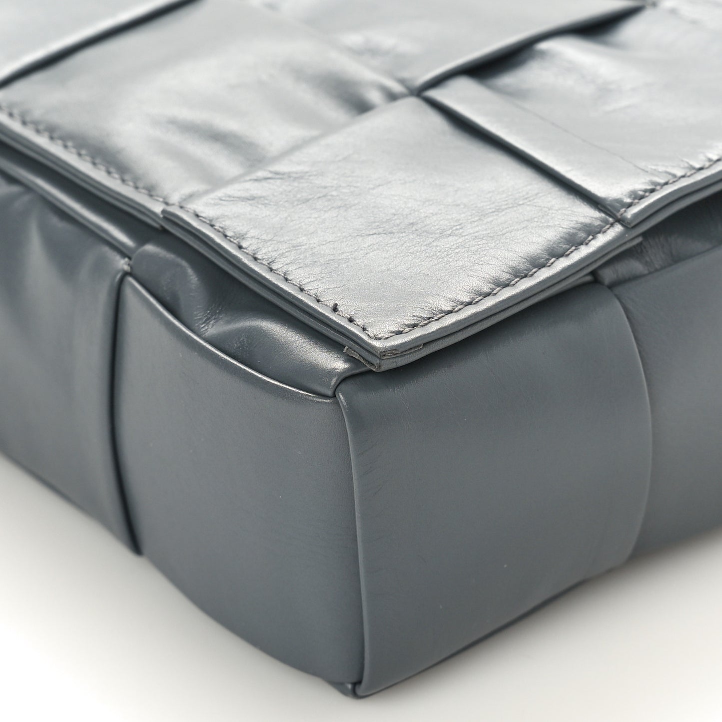 Paper Calfskin Maxi Intreccio Cassette Crossbody Bag Thunder