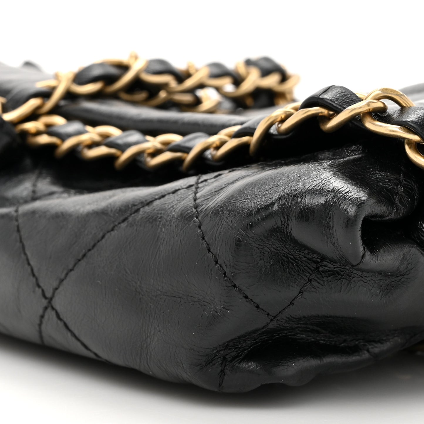 Calfskin Quilted Baluchon Black