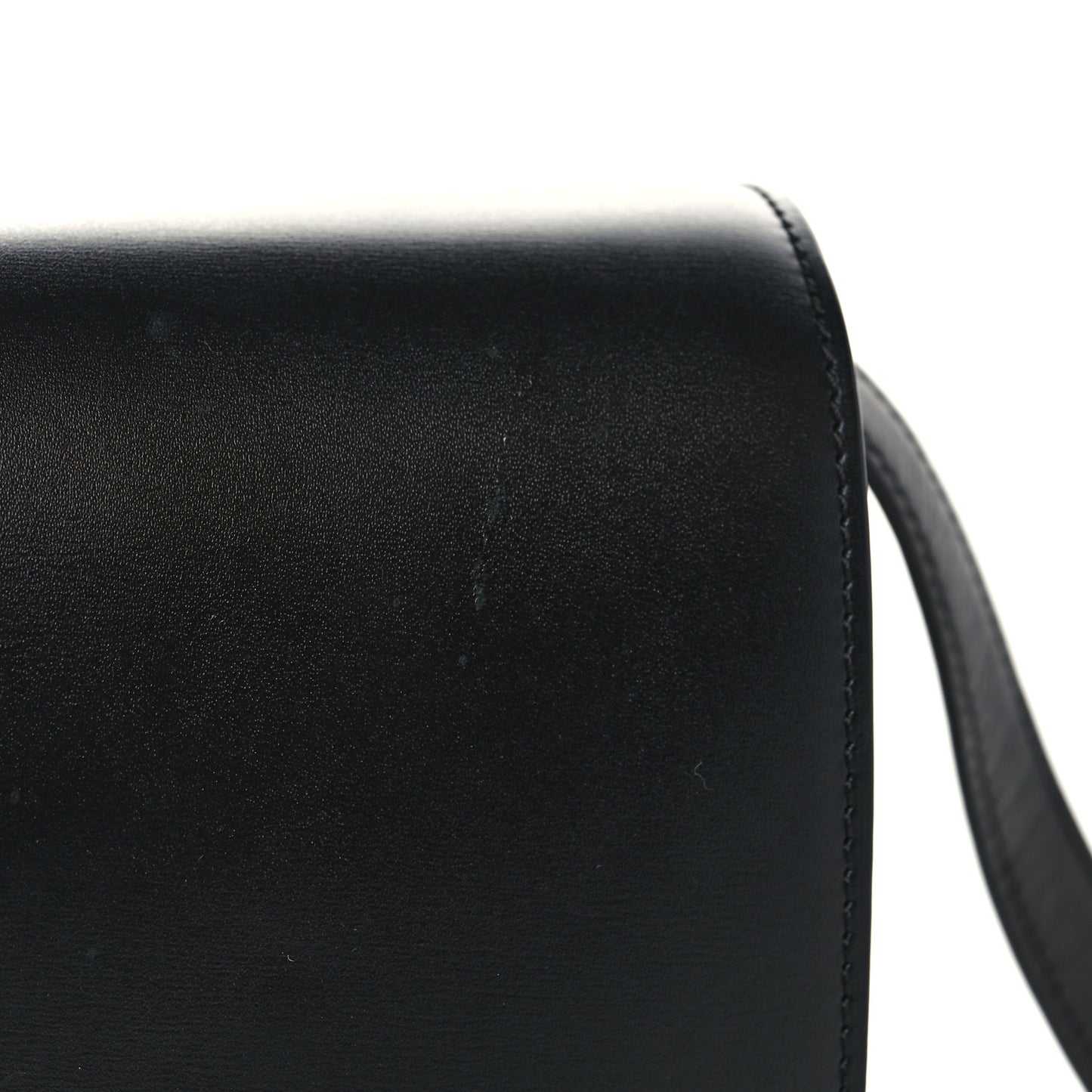 Box Calfskin Medium Classic Box Flap Bag Black