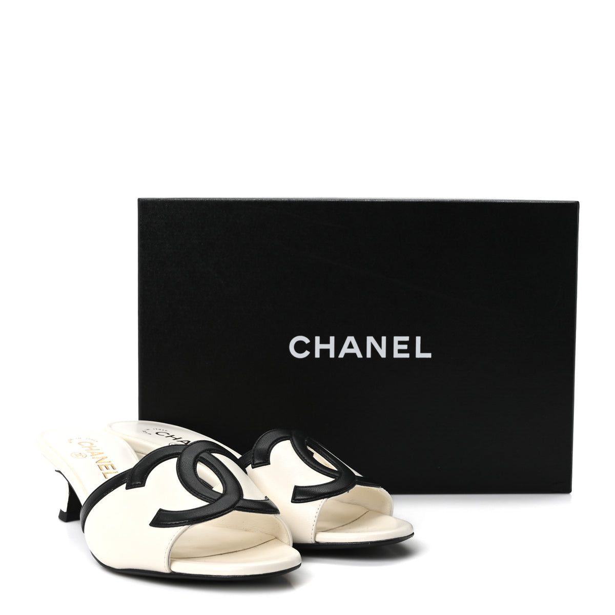 Chanel Lambskin CC Cutout Mules 38 White Black 10 of 10