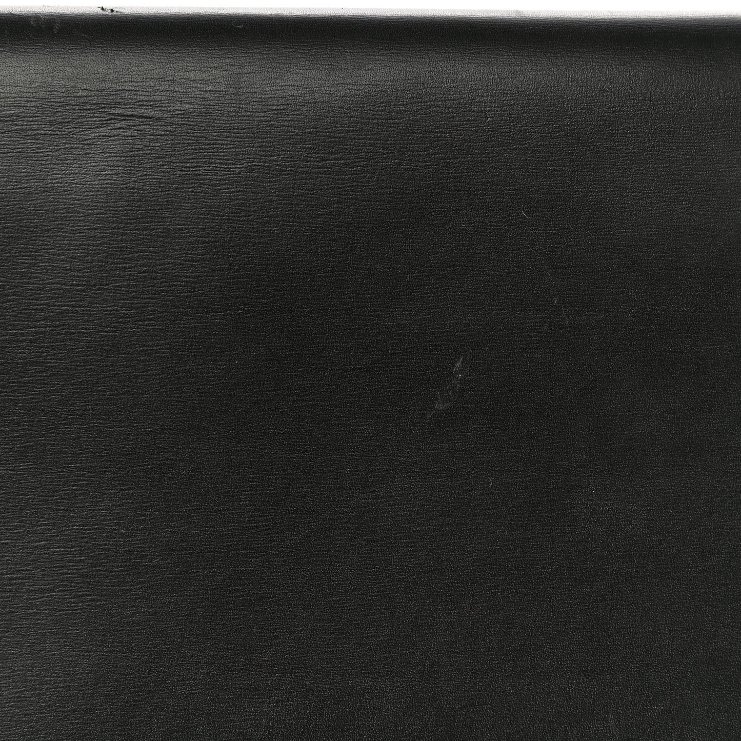 Calfskin Chain Louise GM NM Black