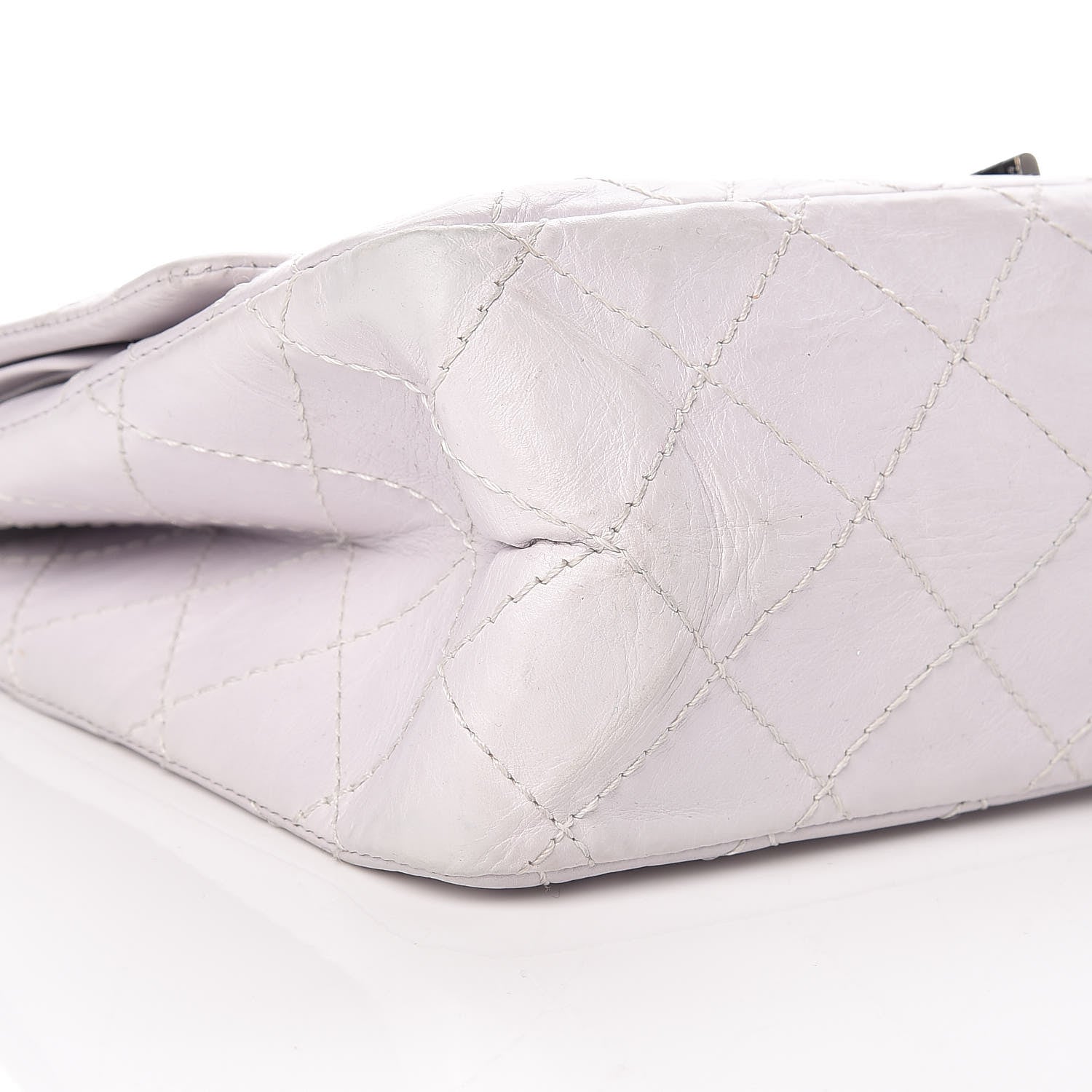 Chanel Aged Calfskin 2.55 Reissue 226 Flap White 5 of 9