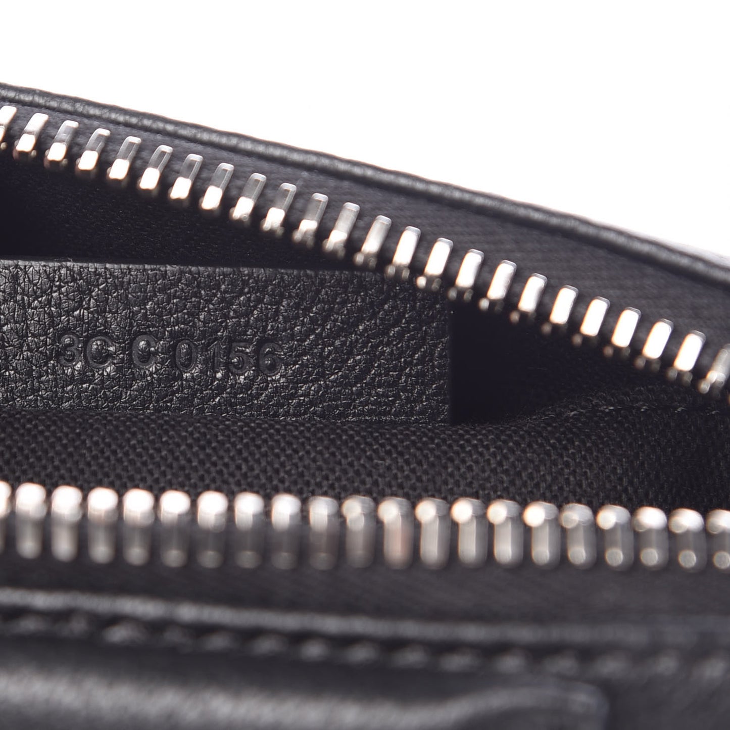 Sugar Goatskin Small Antigona Beauty Wristlet Black