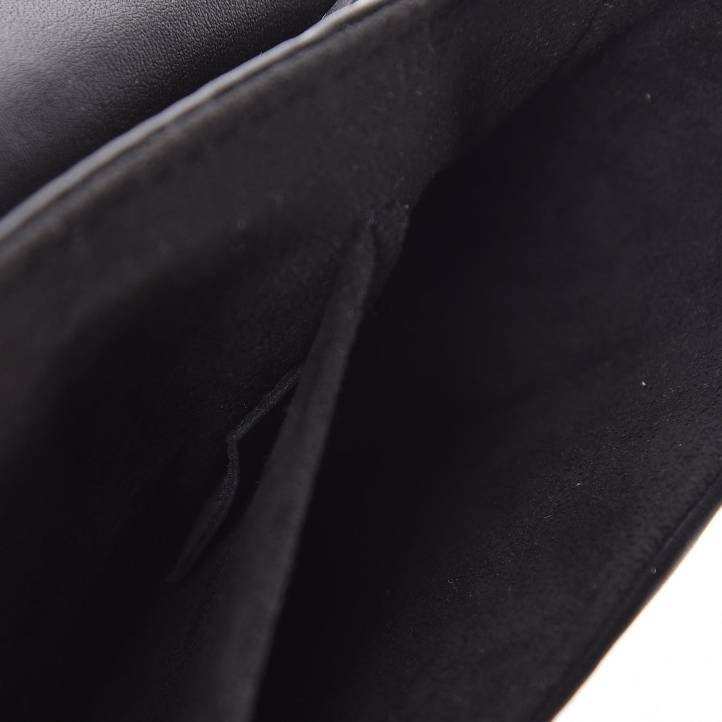 Calfskin New Wave Chain MM Black