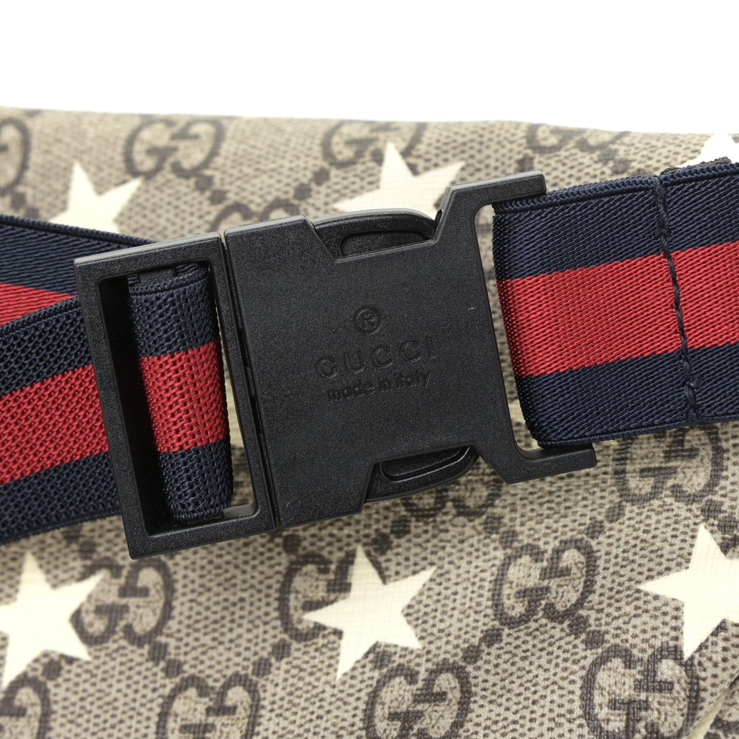 Gucci GG Supreme Monogram Stars Childrens Belt Bag 10 of 10