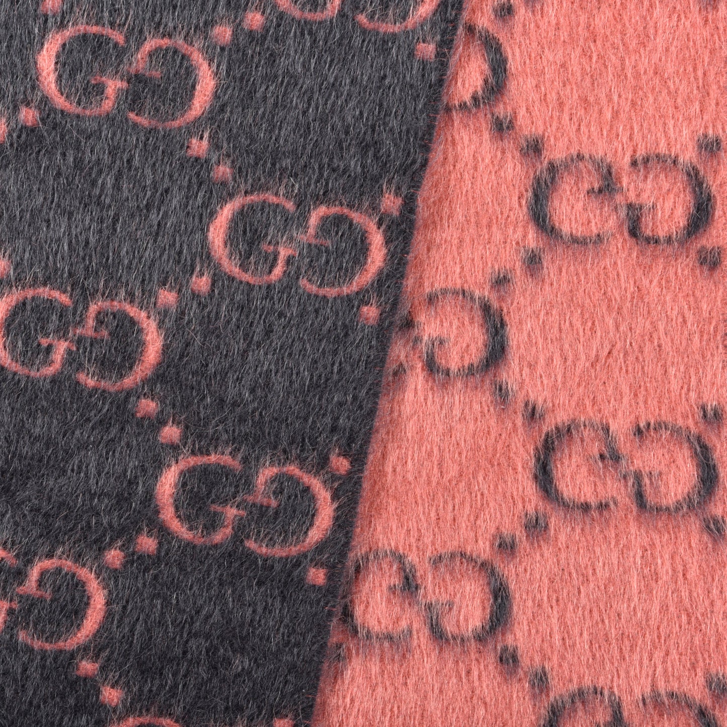 Wool Alpaca GG Monogram Lady Big GG Rock Scarf Graphite Pink