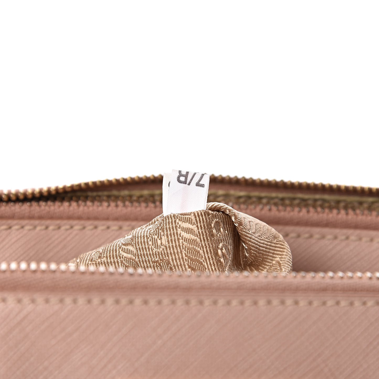 Saffiano Medium Galleria Double Zip Tote Cammeo