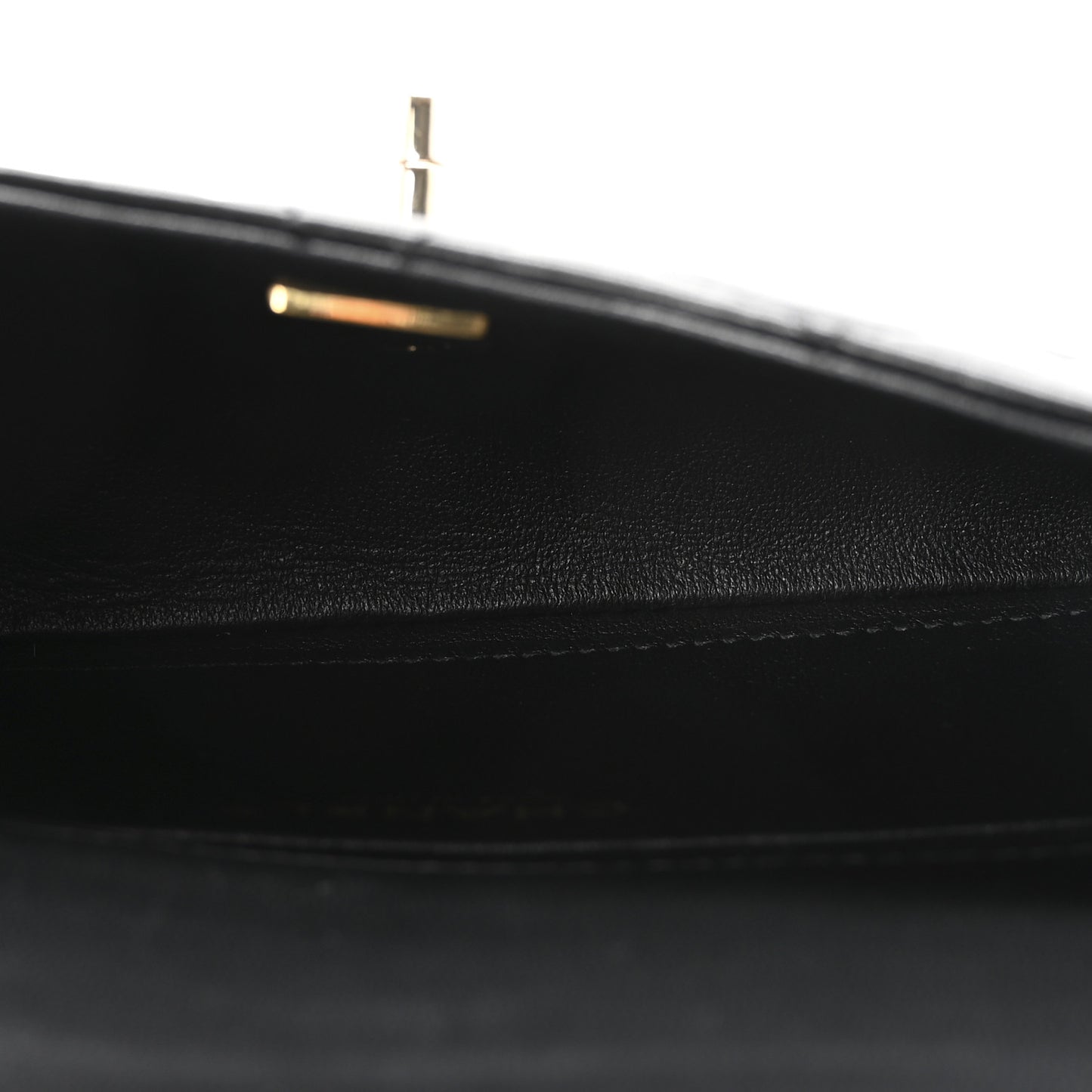 Lambskin Quilted CC Pocket Clutch With Chain Black