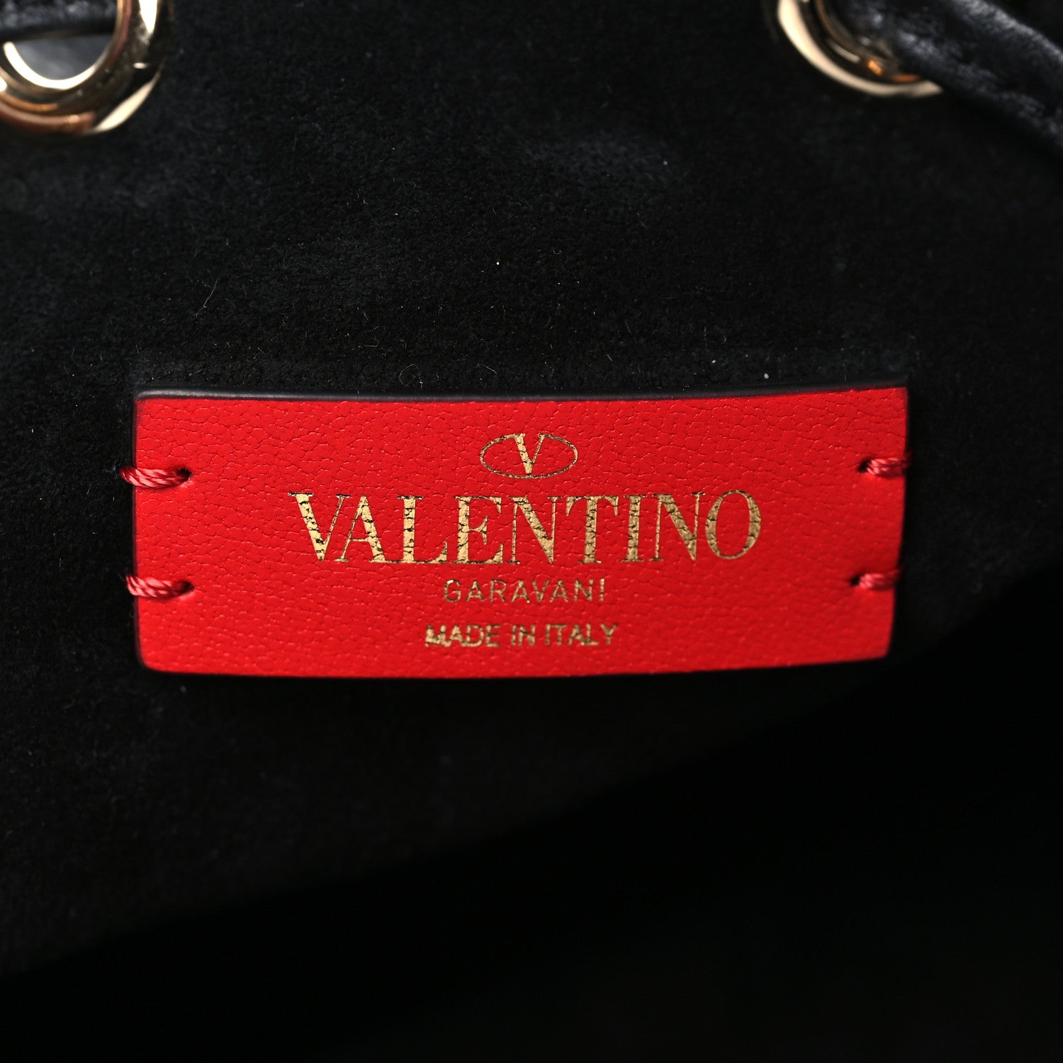 Valentino Garavani Pebbled Calfskin Rockstud Bucket Bag Black 6 of 8