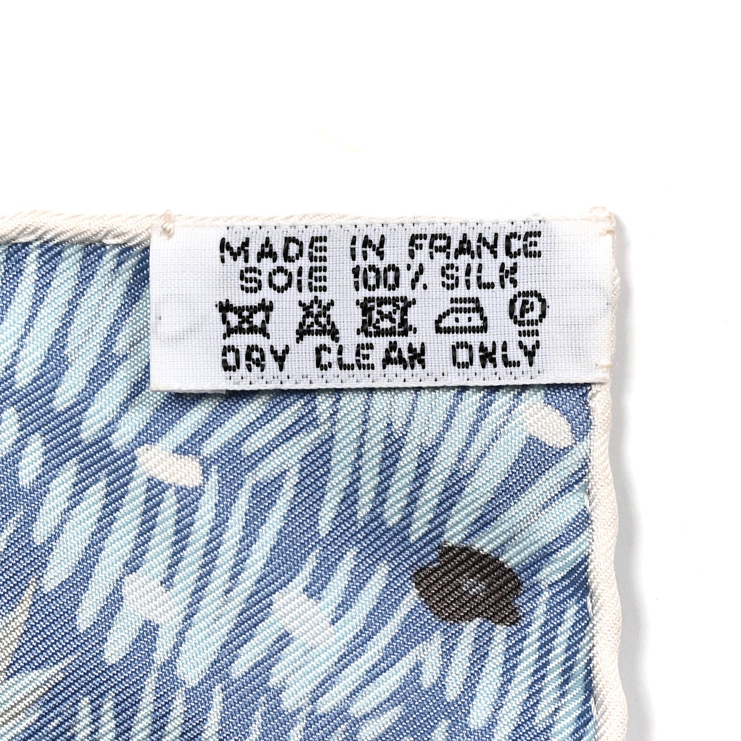 Hermes Silk Jersey Dans Un Jardin Anglais Pocket Square Blanc Bleu Beige 2 of 3