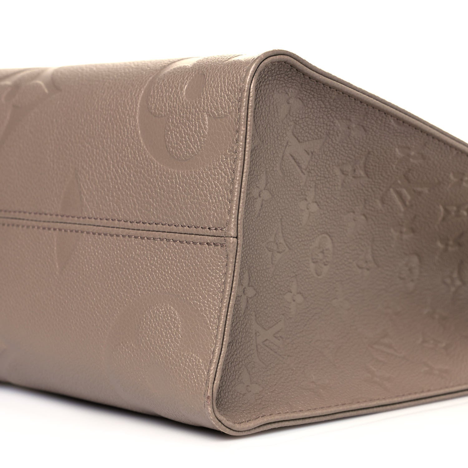 Louis Vuitton Empreinte Monogram Giant Onthego MM Tourterelle 7 of 9
