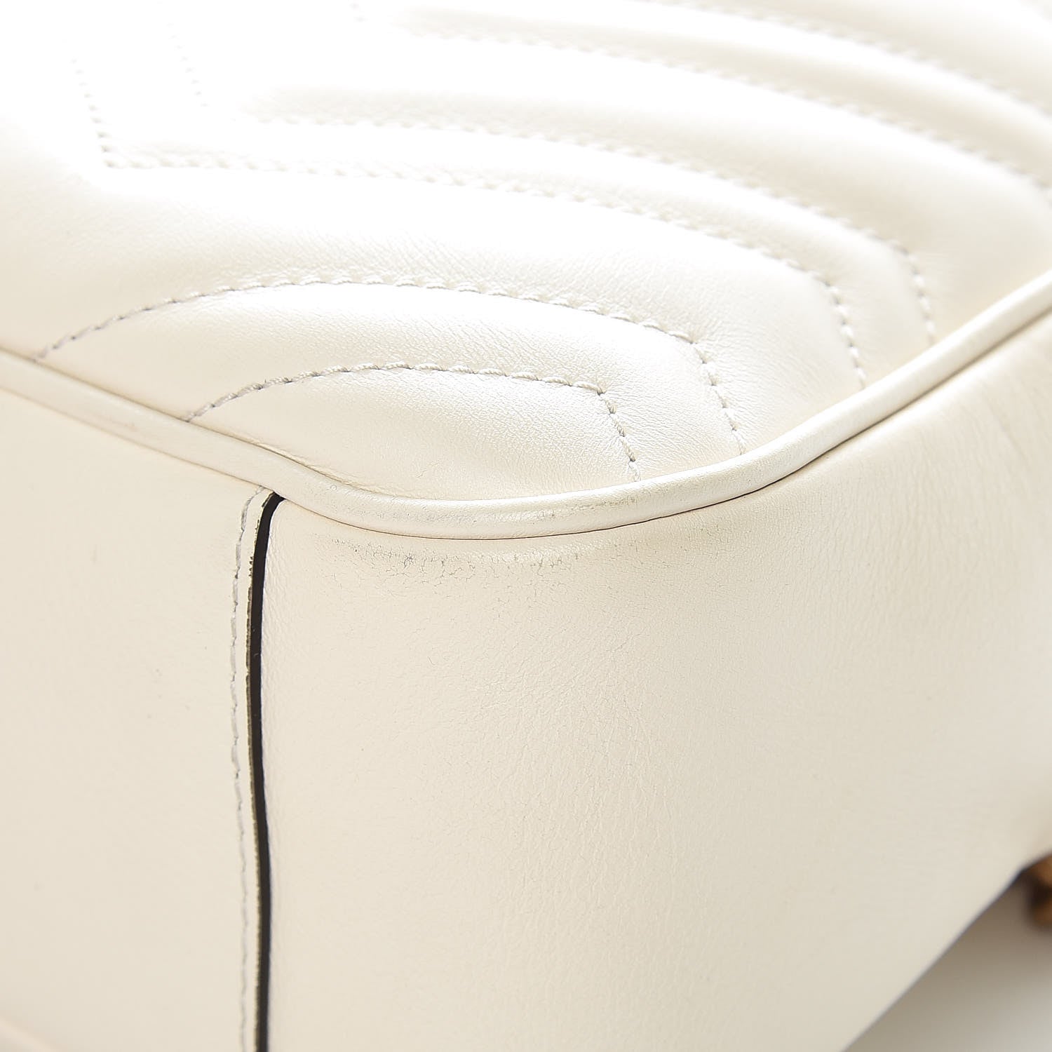 Gucci Calfskin Matelasse Medium GG Marmont Chain Shoulder Bag Mystic White 9 of 16