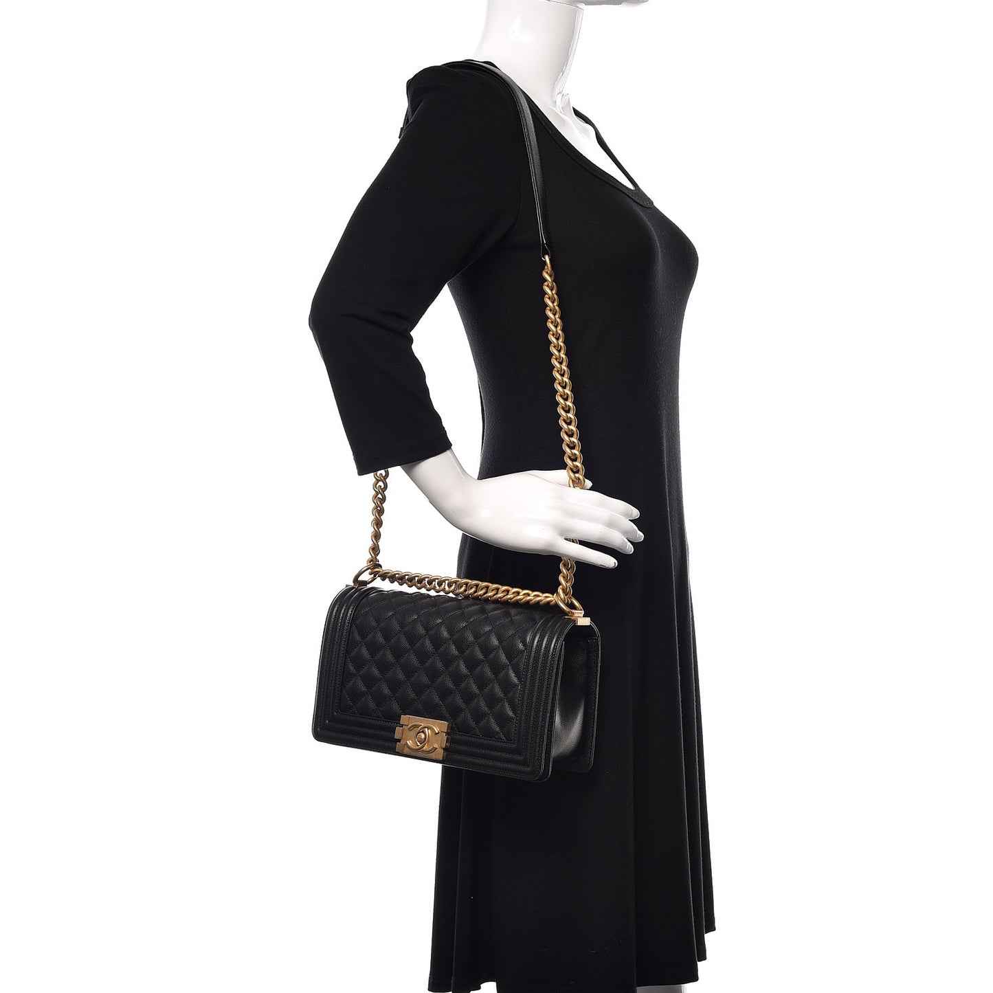 Caviar Quilted Medium Boy Flap Black