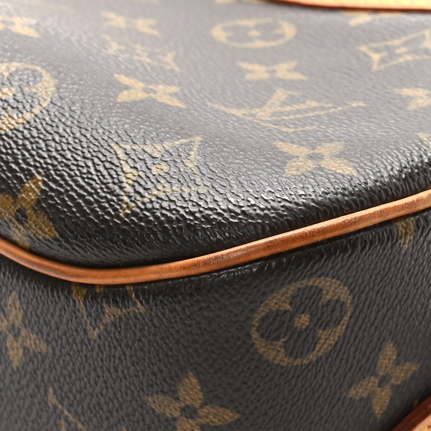 Monogram Blois