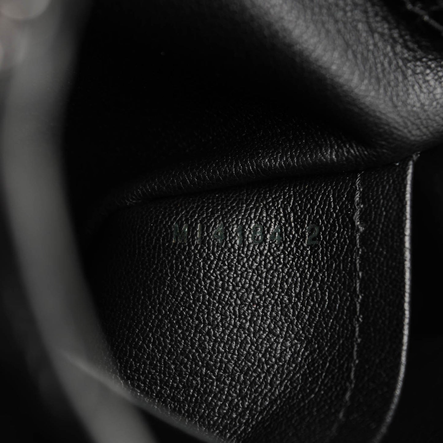 Crocodile Brilliant Montaigne MM Black