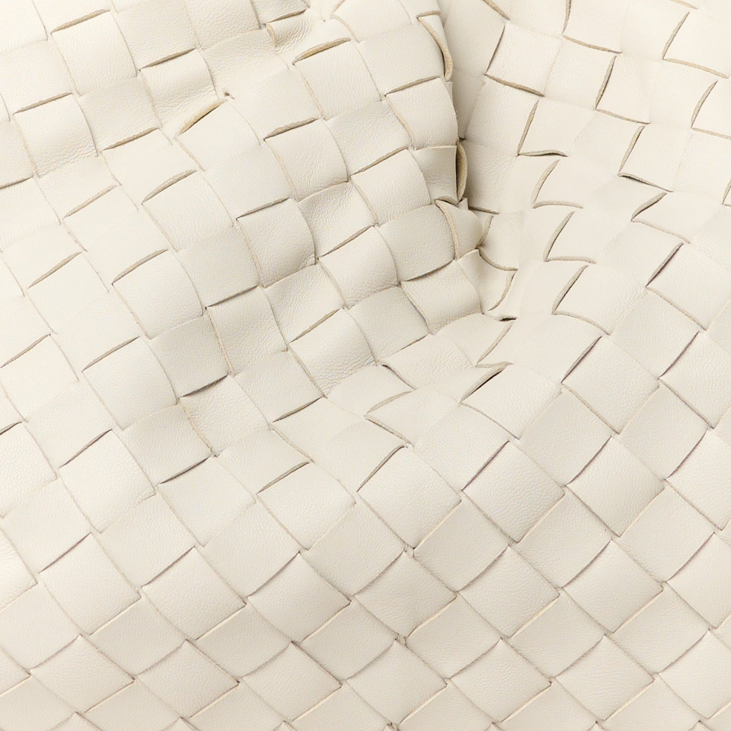 Nappa Maxi Intrecciato The Pouch Oversized Clutch Plaster