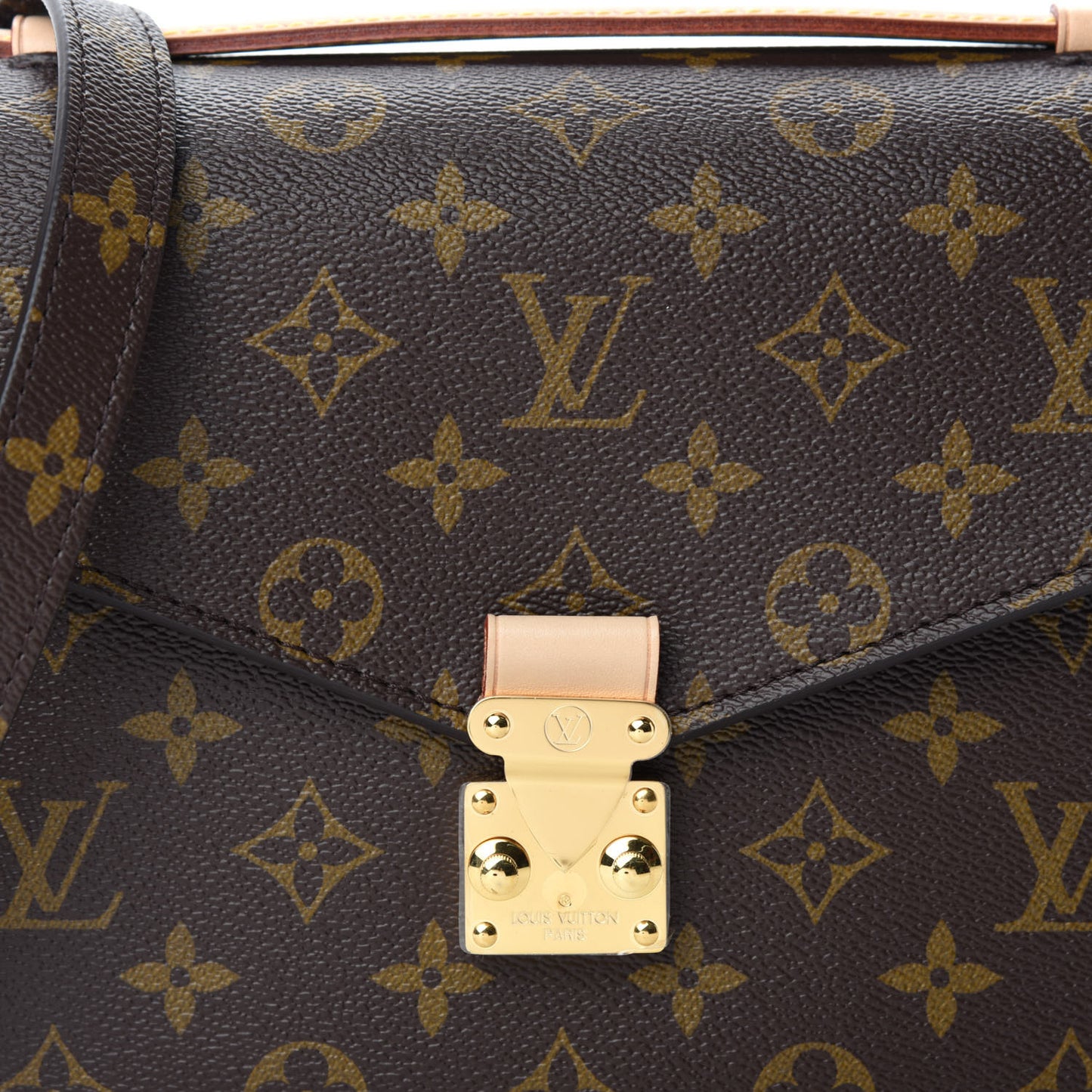 Monogram Pochette Metis