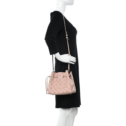 Louis Vuitton Mahina Bella Magnolia 2 of 12