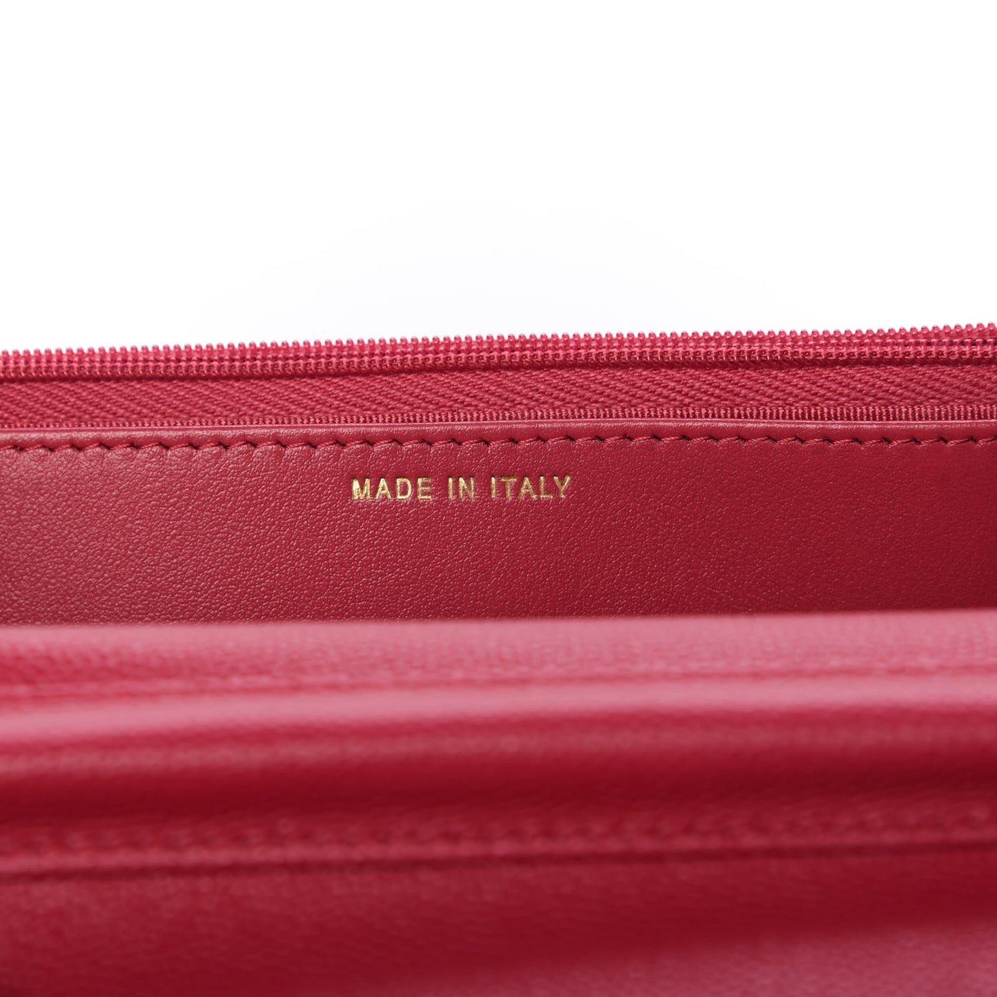 Caviar Quilted Wallet On Chain WOC Dark Pink