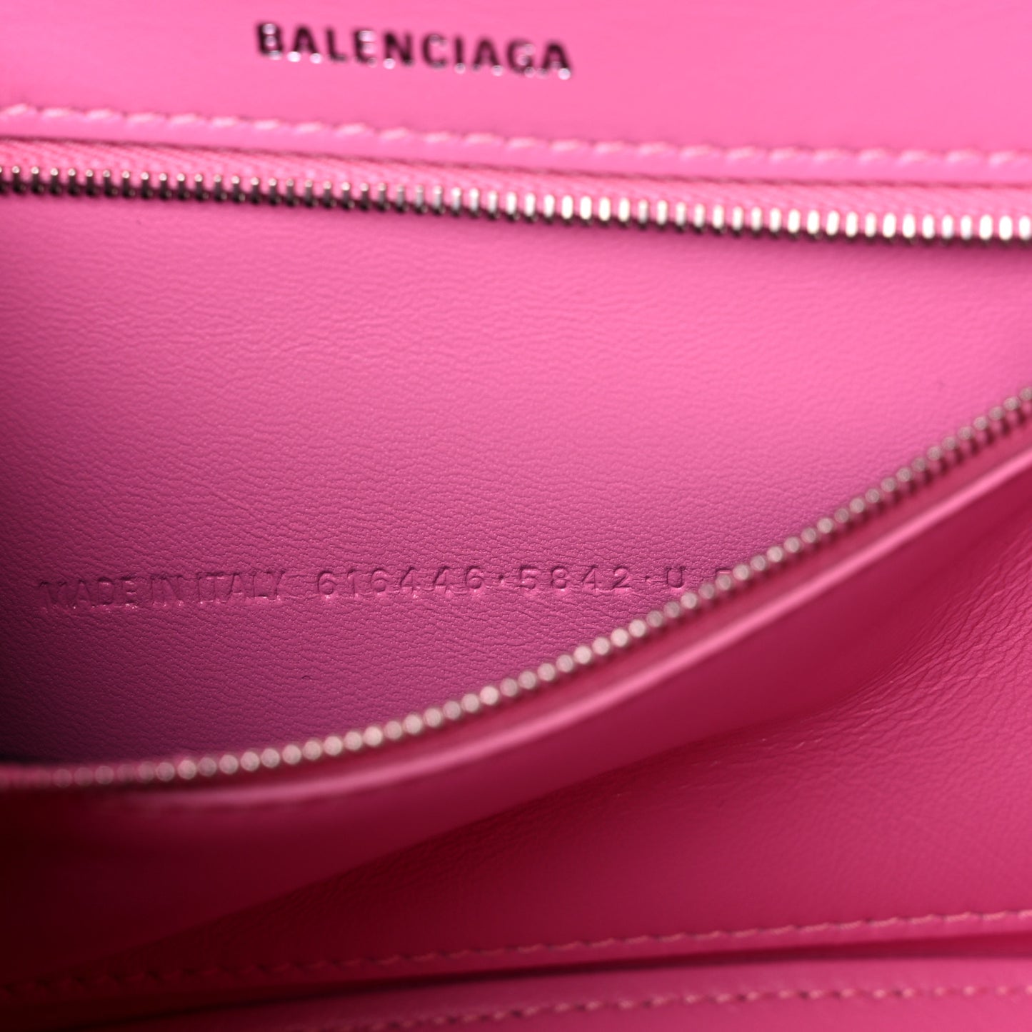 Shiny Calfskin Crocodile Embossed Small Hourglass Sling Shoulder Bag Baby Pink