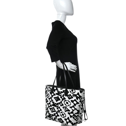 Louis Vuitton X UF Tufted Monogram Neverfull MM Black White 2 of 9
