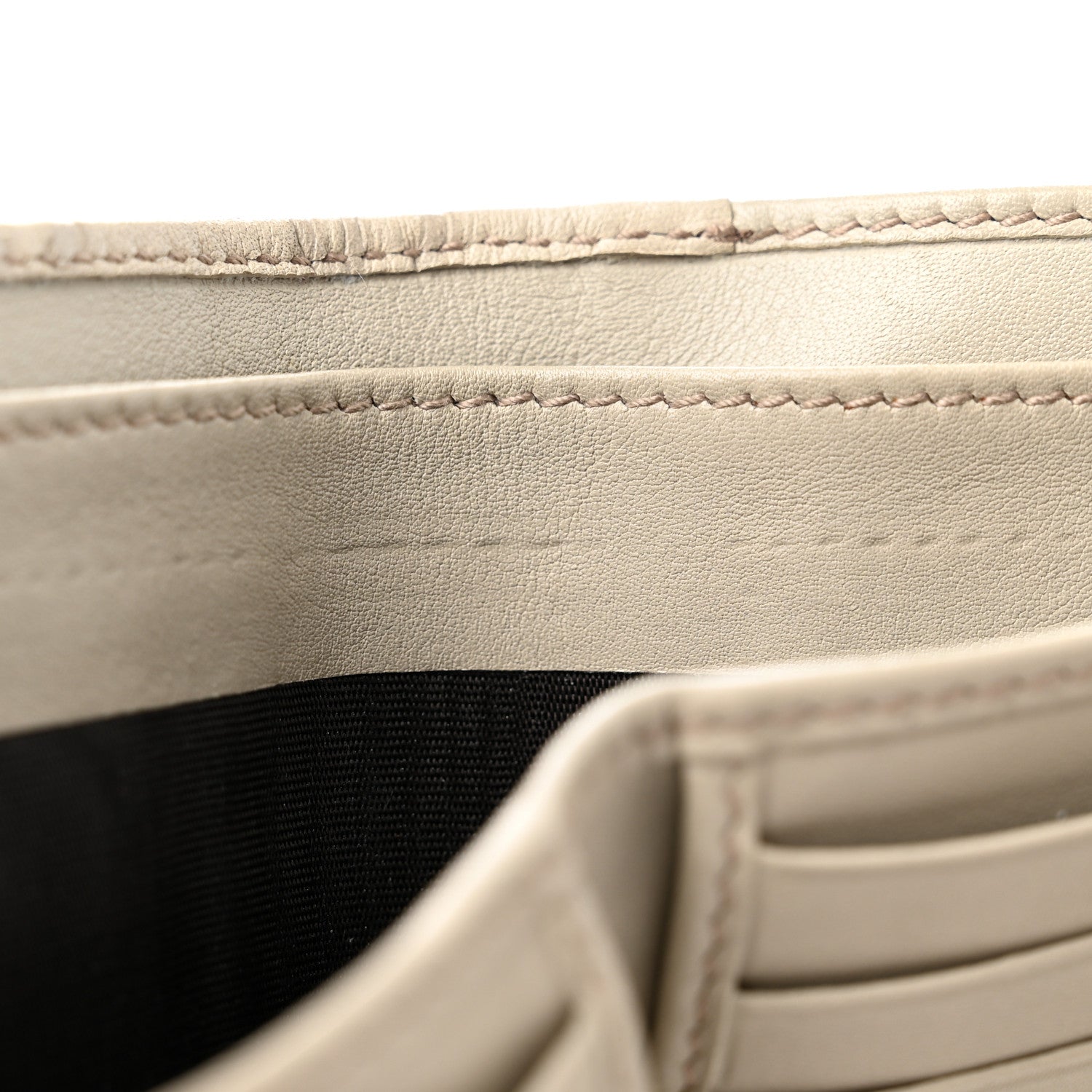 Gucci Guccissima D Ring Compact Wallet Off White 7 of 11