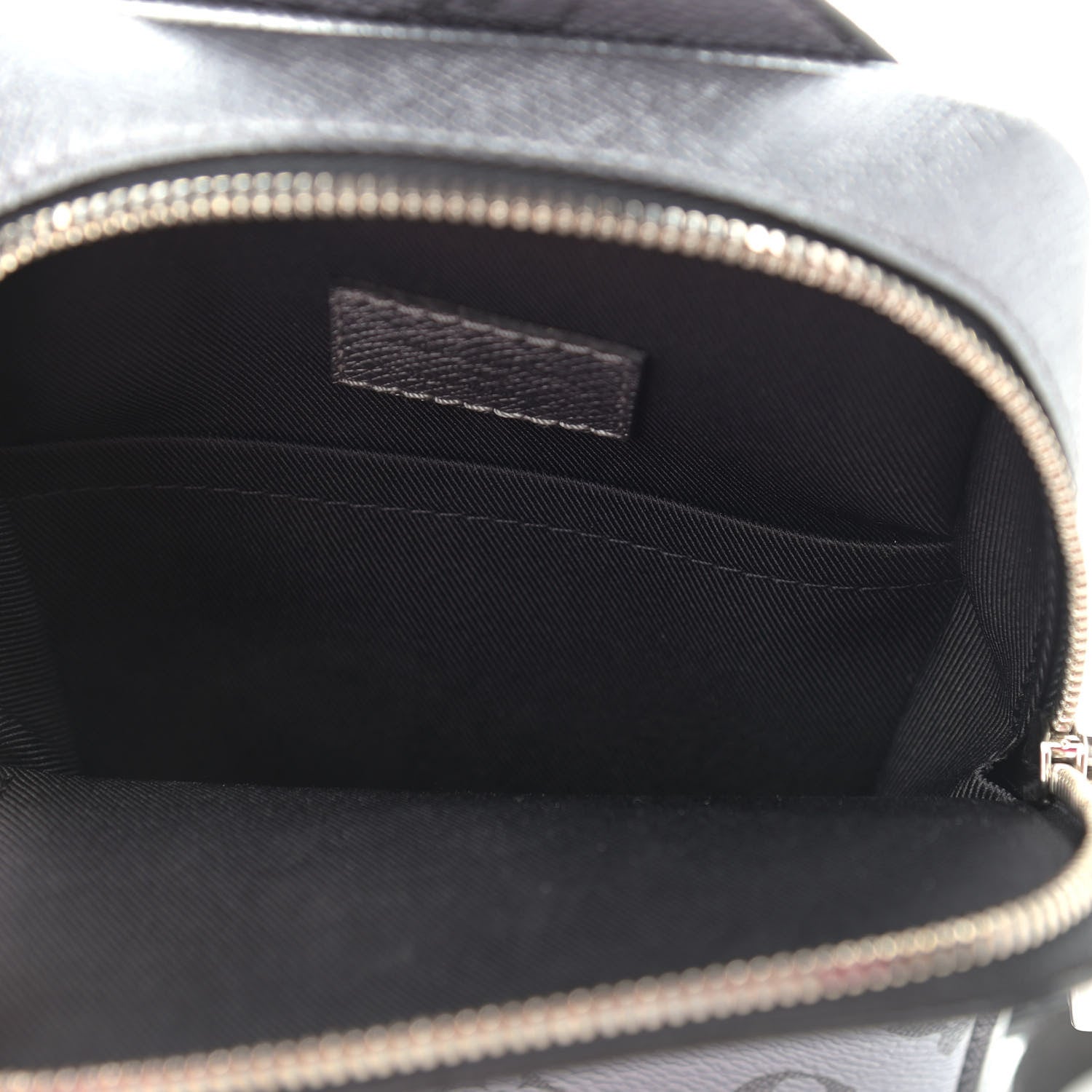 Louis Vuitton Taigarama Outdoor Slingbag Gunmetal Silver 5 of 10