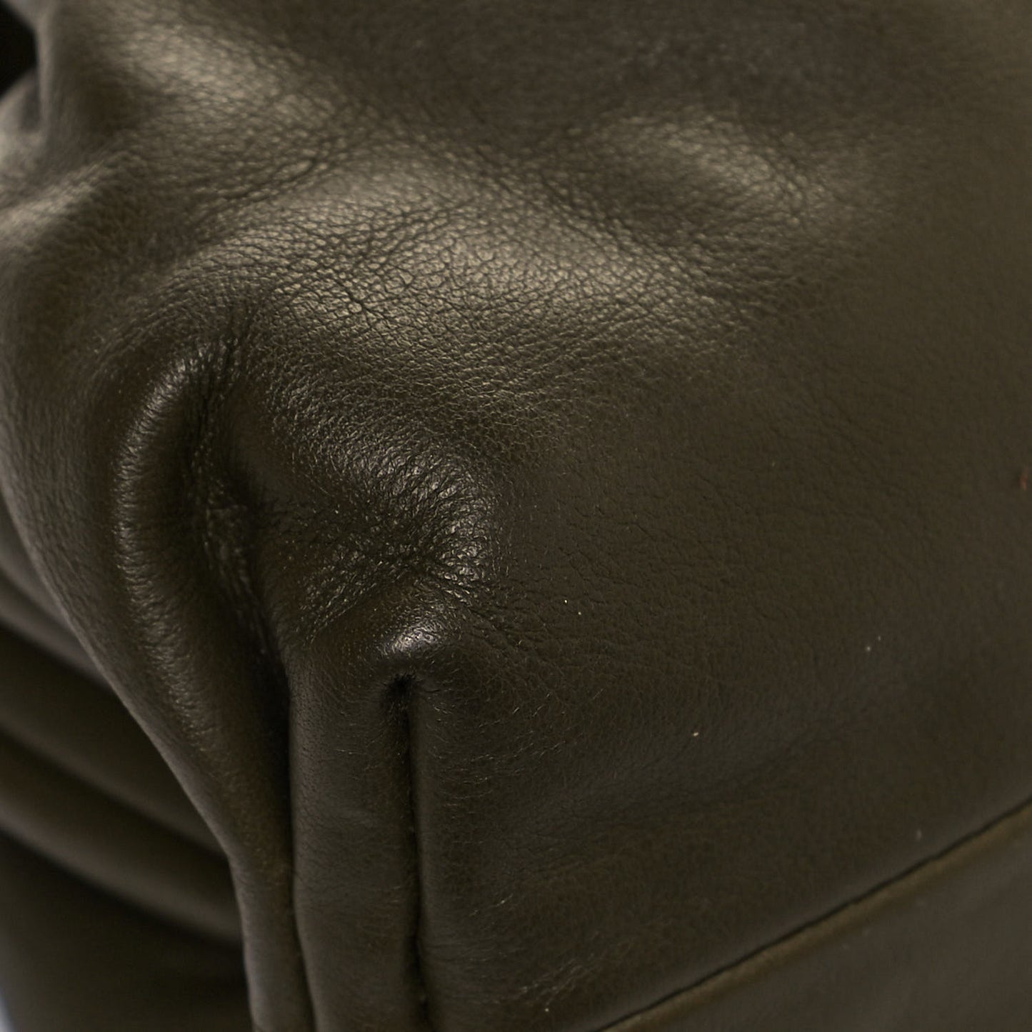 Butter Calfskin The Mini Pouch Kaki Fondente