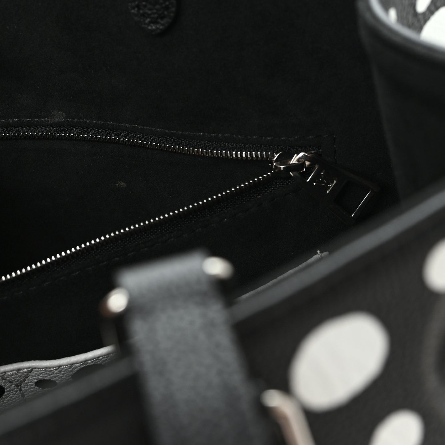 LV X YK Empreinte Monogram Giant Onthego MM Black