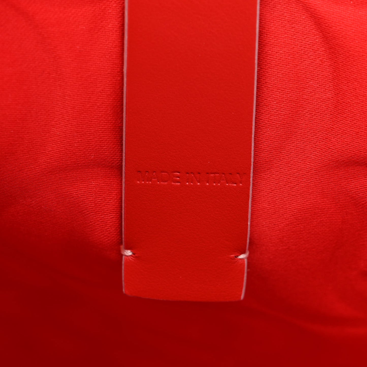 Nappa Embossed Small East West Cabata Tote Leche