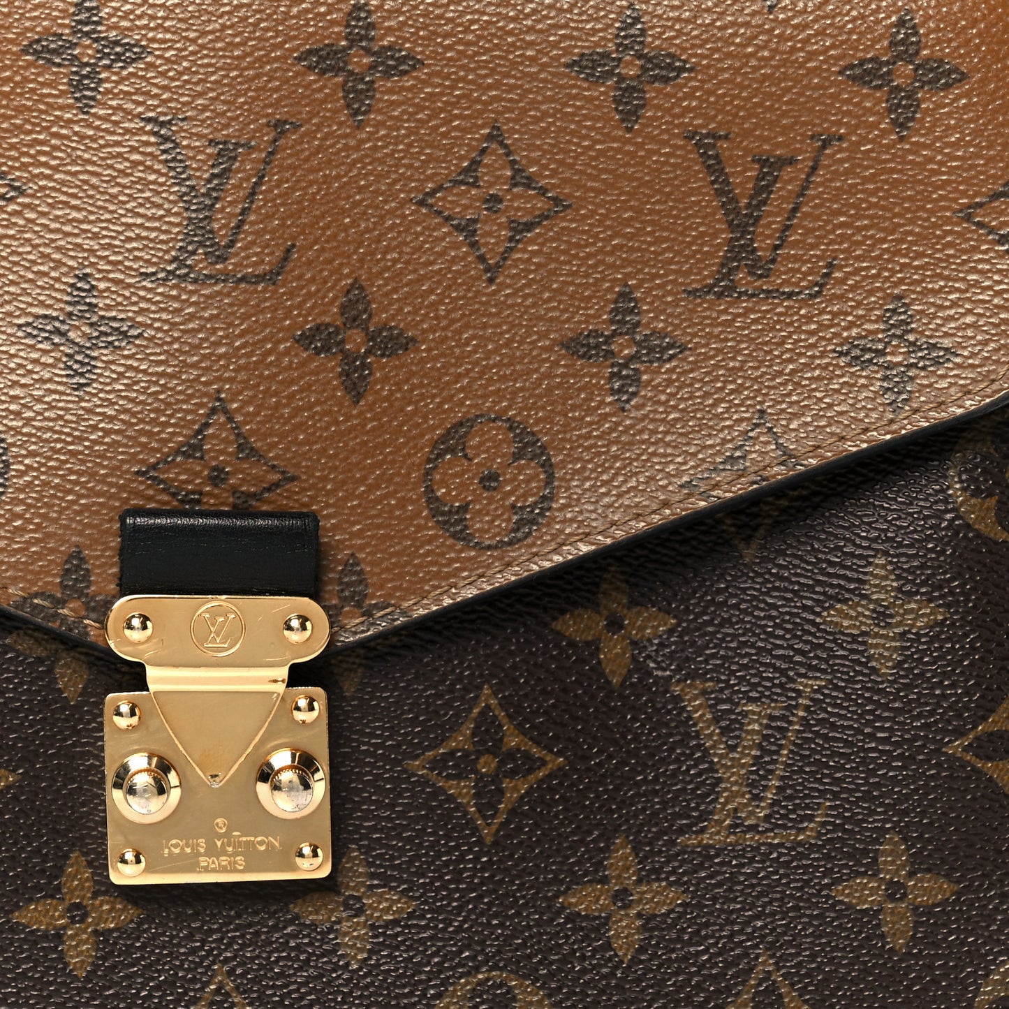 Reverse Monogram Pochette Metis