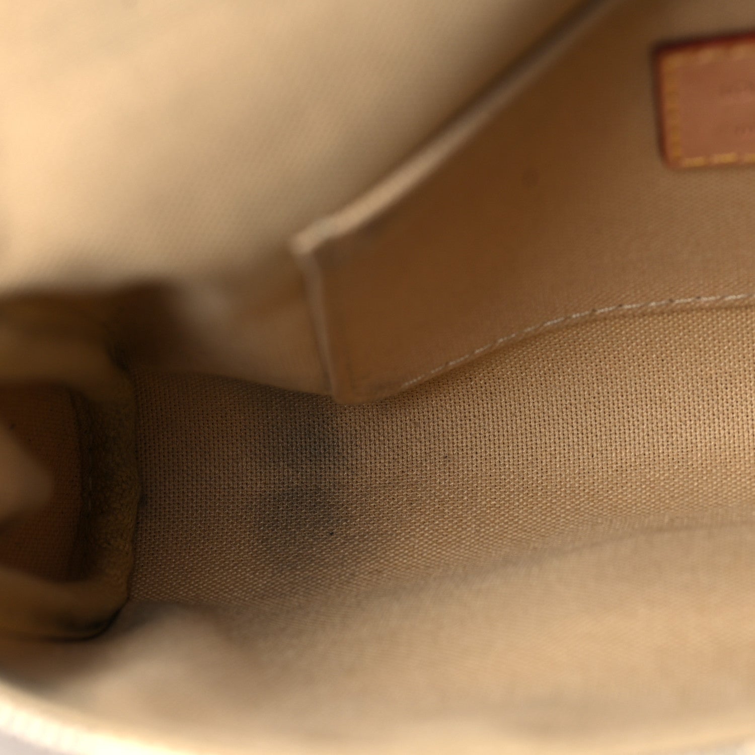 Louis Vuitton Damier Azur Favorite PM 6 of 7