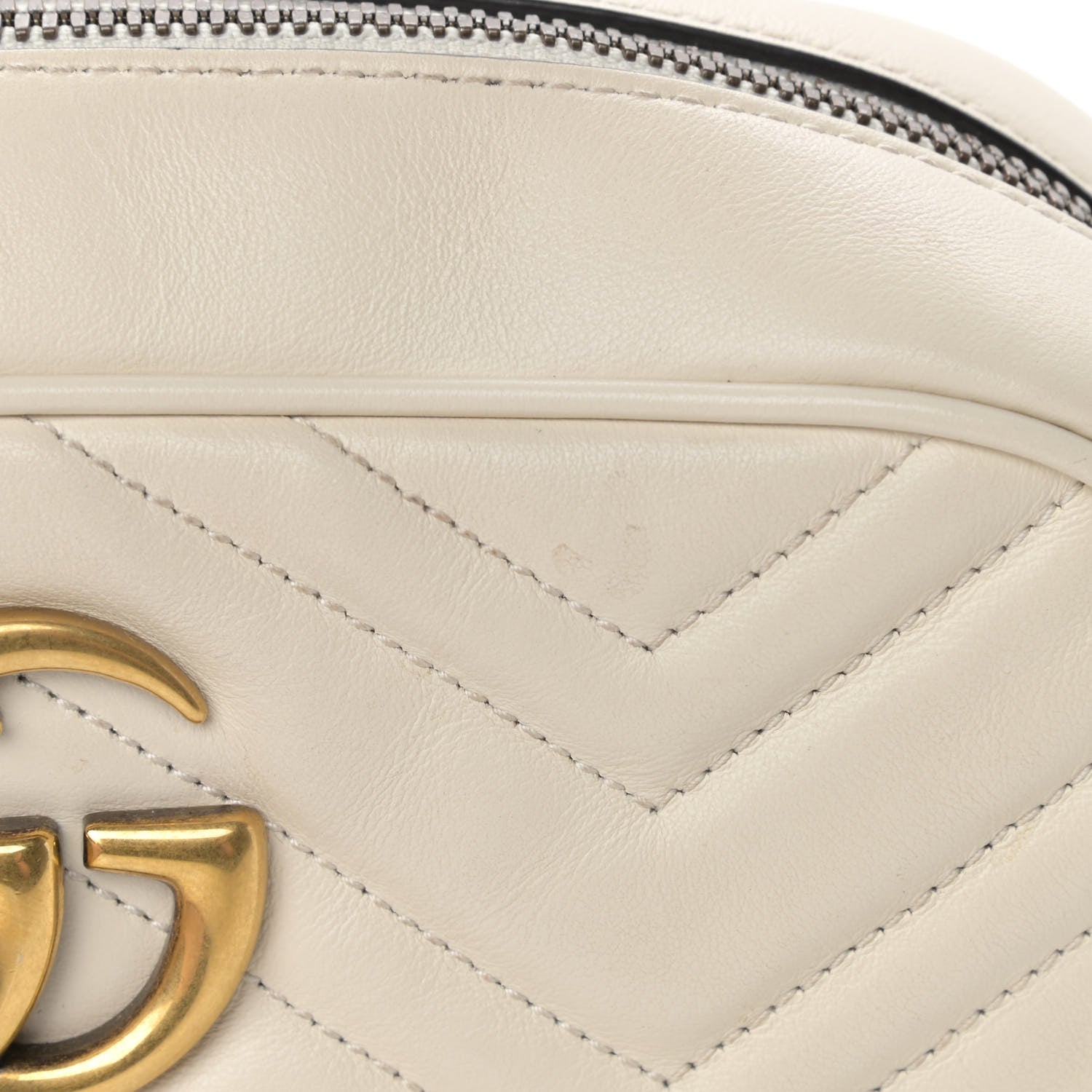 Gucci Calfskin Matelasse Small GG Marmont Chain Shoulder Bag White 16 of 19