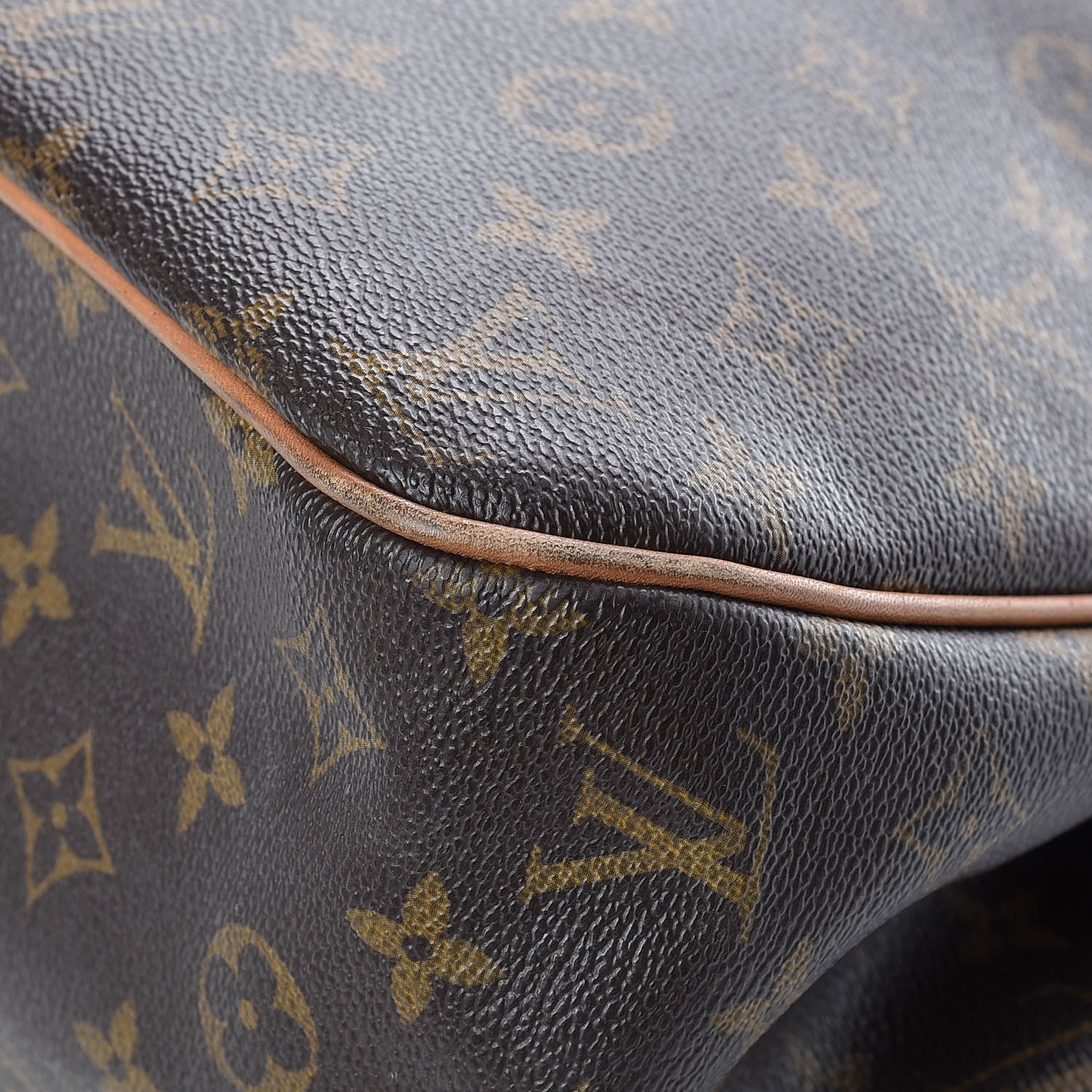 Louis Vuitton Monogram Batignolles Horizontal 23 of 26