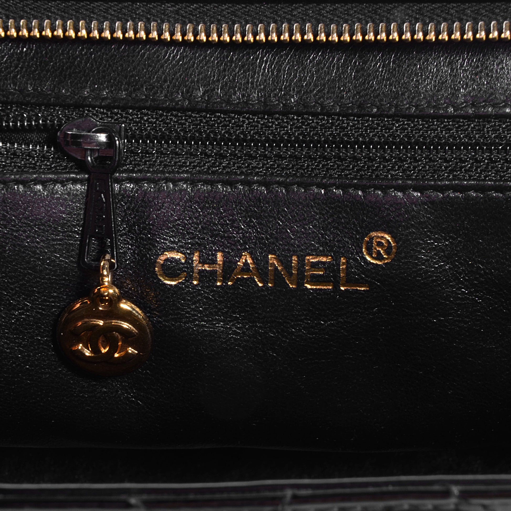 Chanel Patent Quilted CC Shoulder Bag Black 6 of 8