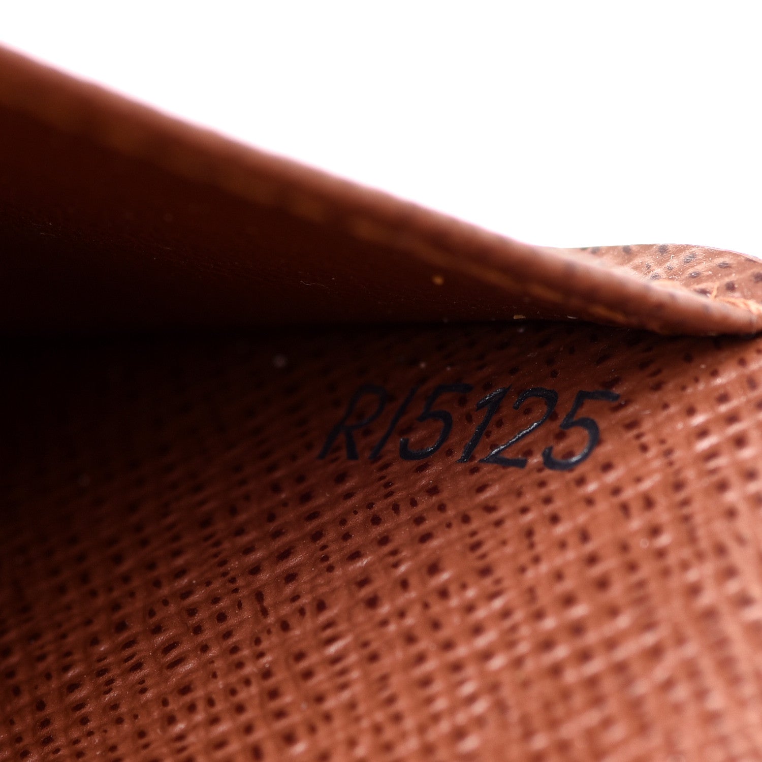 Louis Vuitton Monogram Medium Ring Agenda Cover 14 of 17
