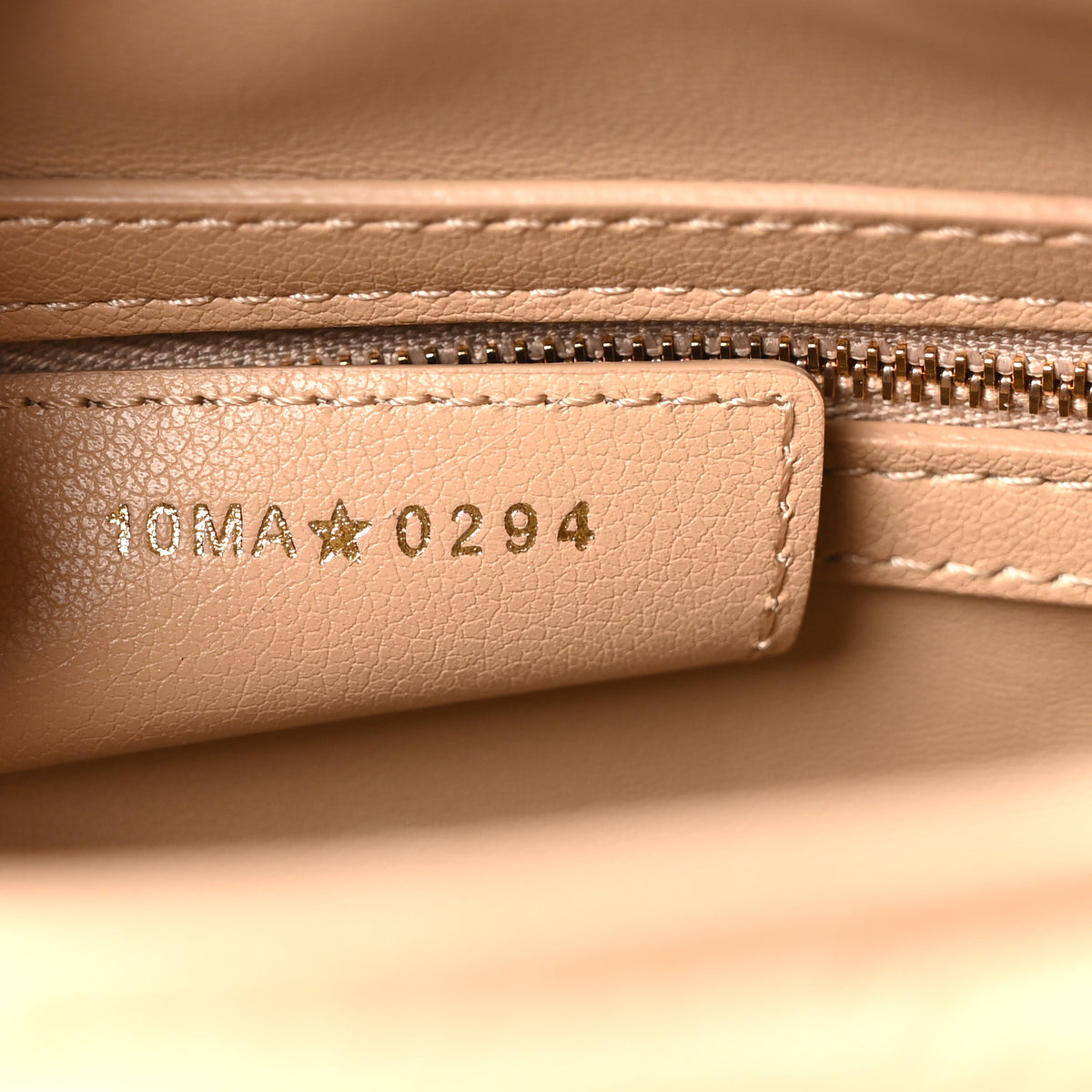 Calfskin Macrocannage Groove 20 Bag Biscuit