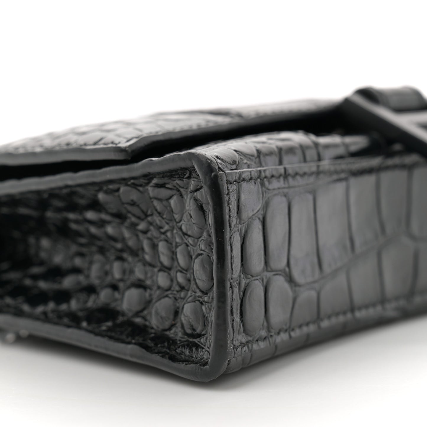 Shiny Calfskin Monochrome Crocodile Embossed Hourglass Chain Bag Black