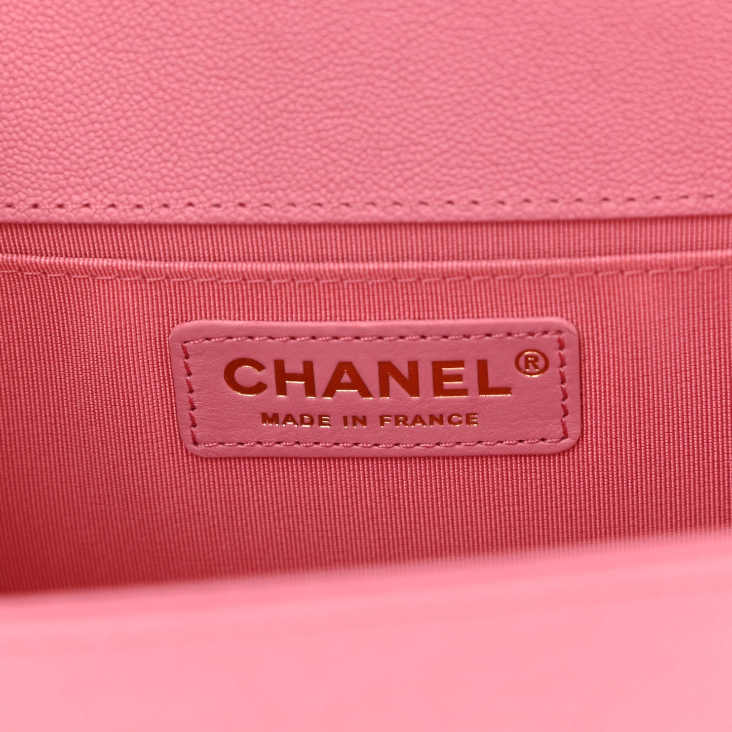 Caviar Quilted Medium Boy Flap Light Pink
