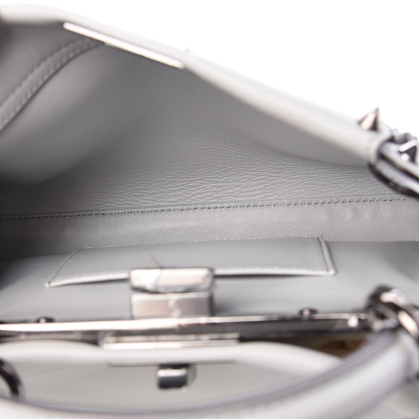 Vitello Seta Shiny Nappa Scalloped Studded Mini Peekaboo Iconic Satchel Grigio Perla