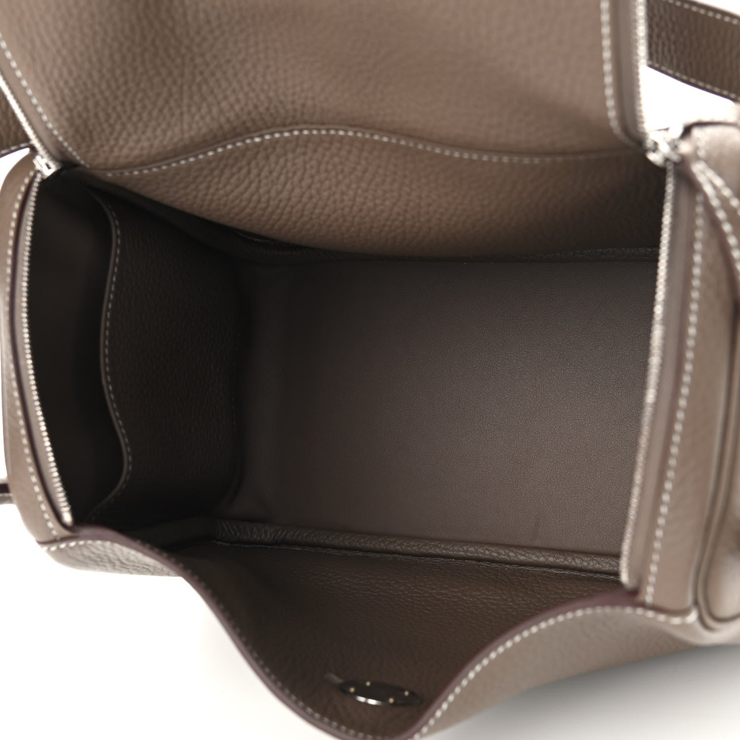 Hermes Taurillon Clemence Lindy 26 Etoupe 5 of 9