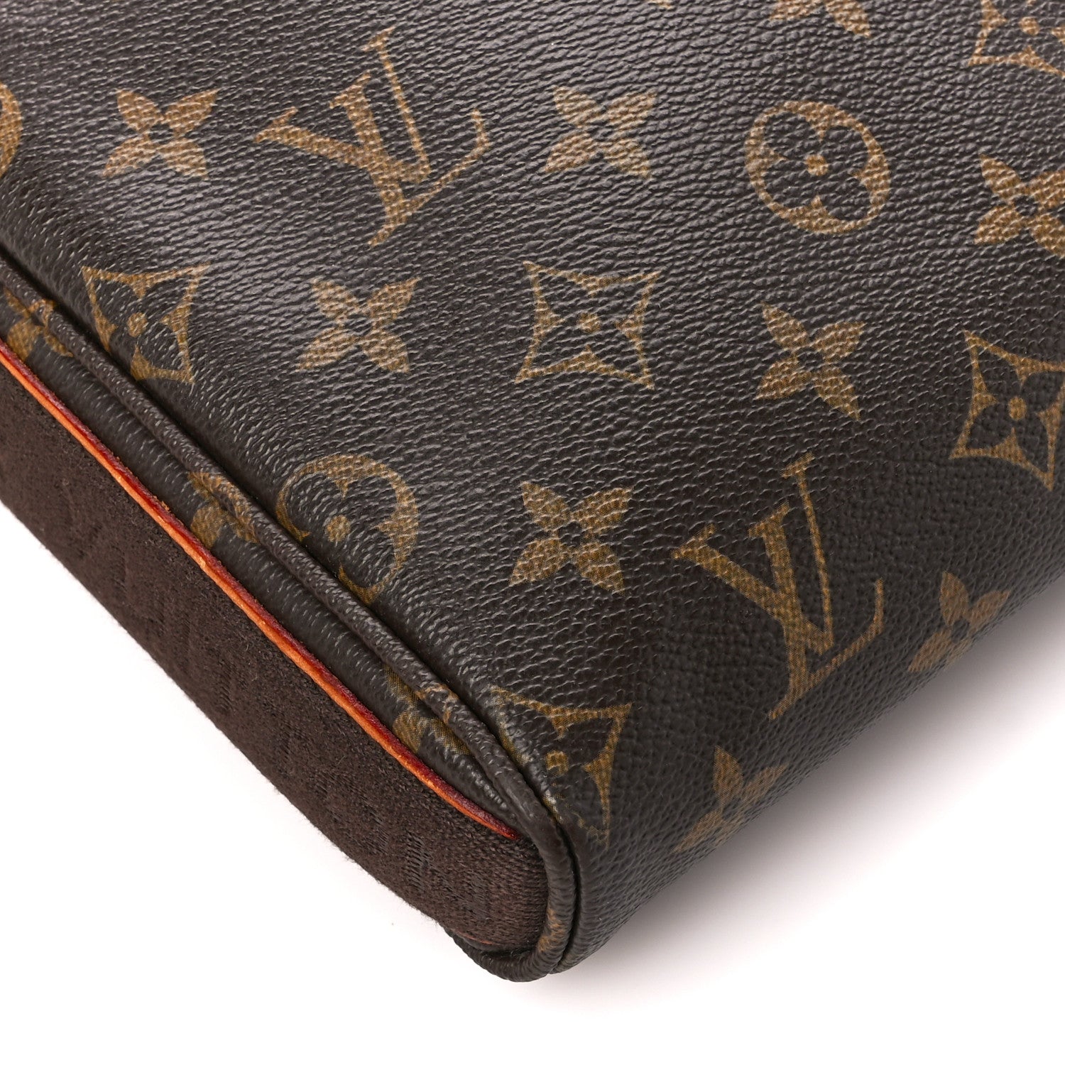 Louis Vuitton Monogram Trotteur Beaubourg 9 of 10