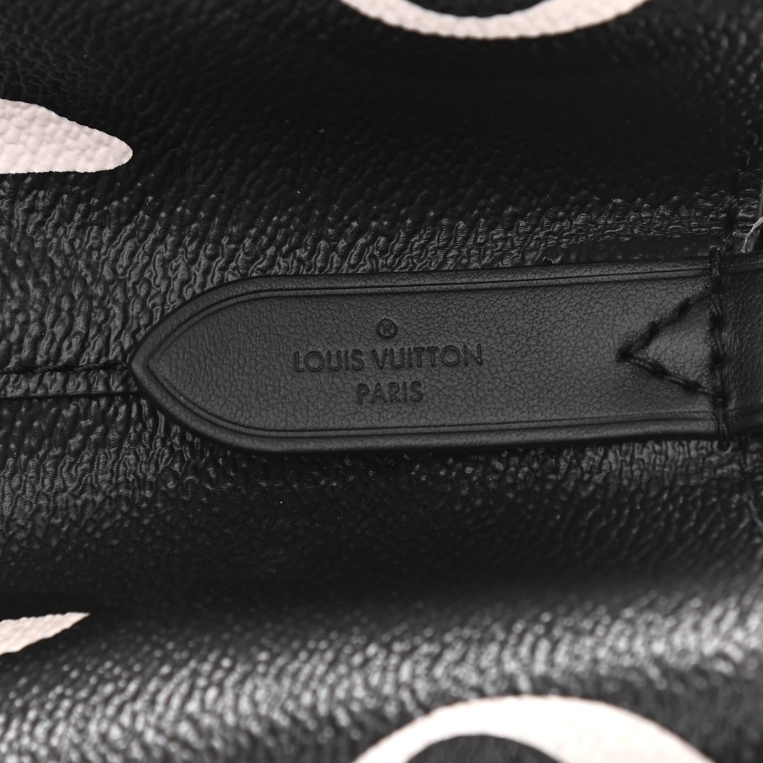 Louis Vuitton Monogram Giant Wild At Heart Neonoe MM Black 6 of 10