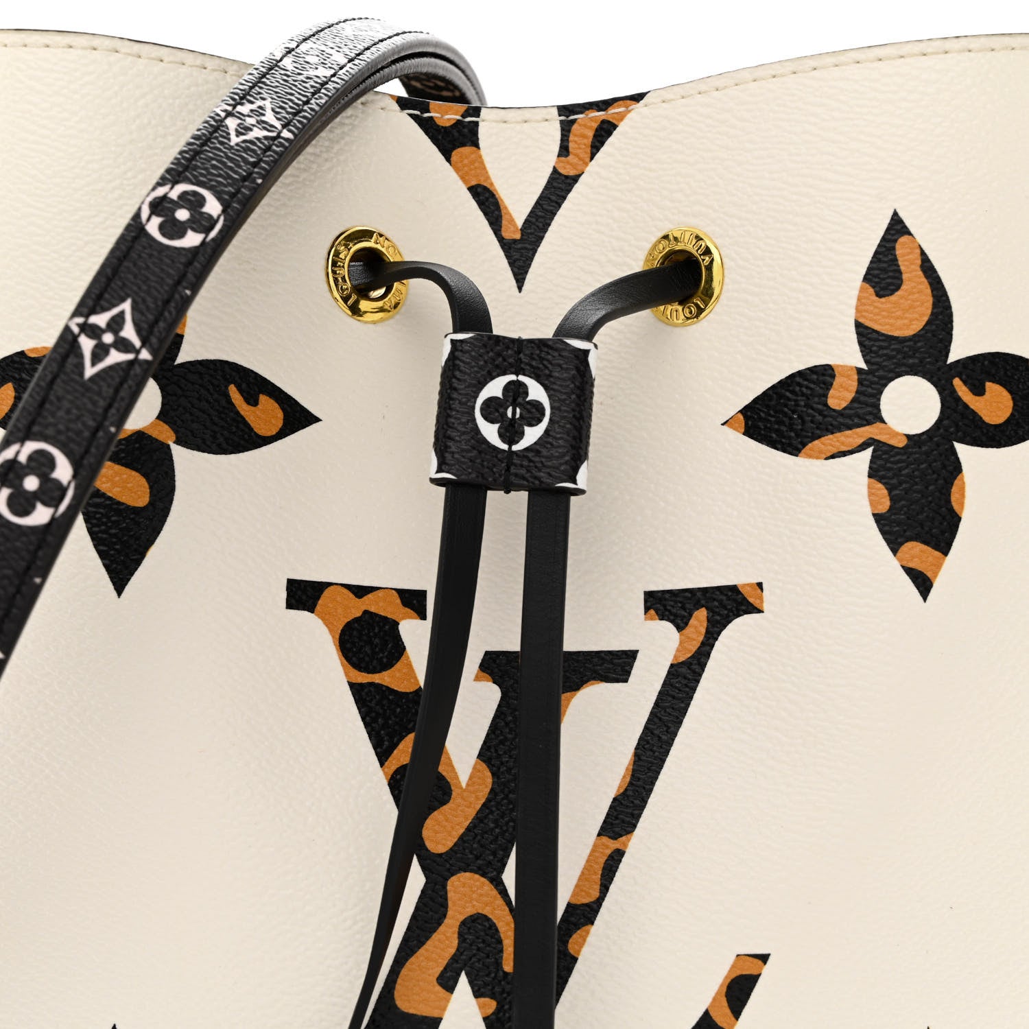Louis Vuitton Monogram Giant Jungle NéoNoé Ivory 7 of 11