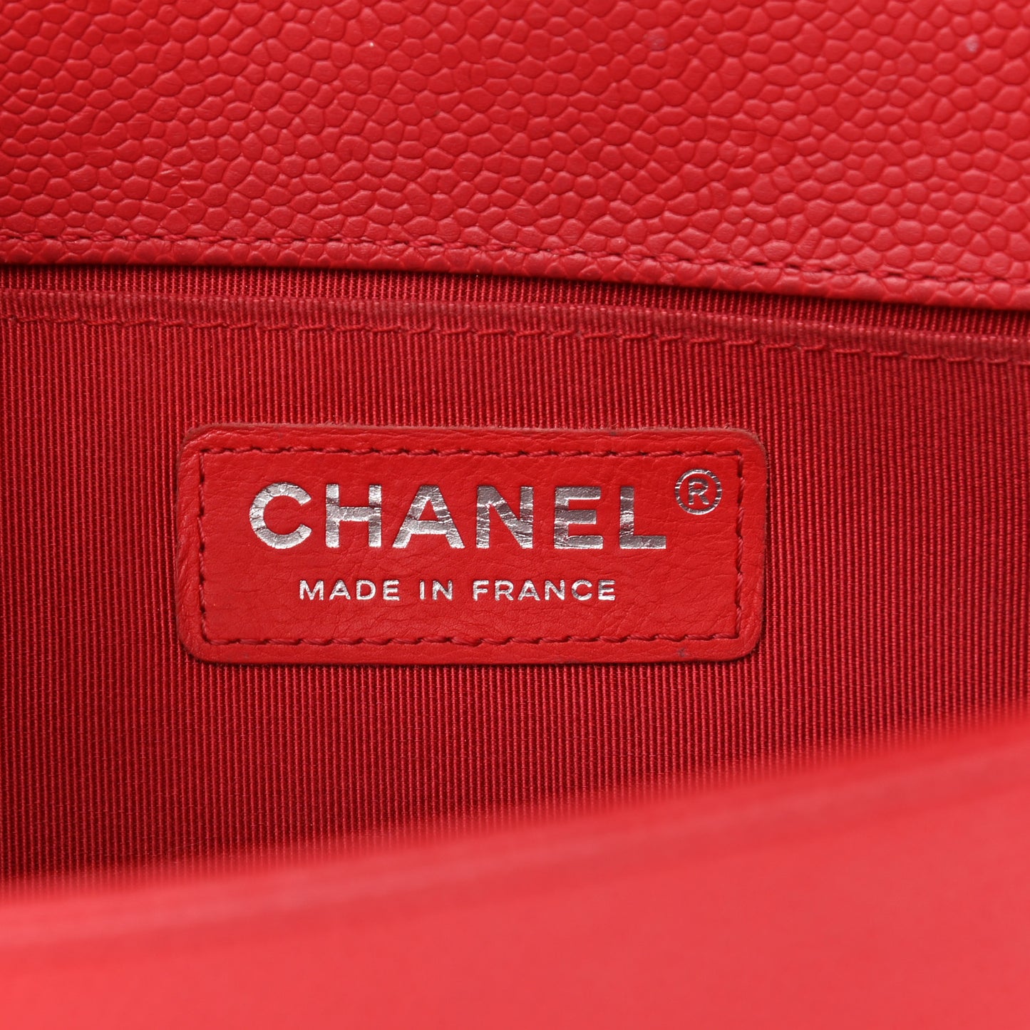 Caviar Chevron Quilted Medium Boy Flap Red