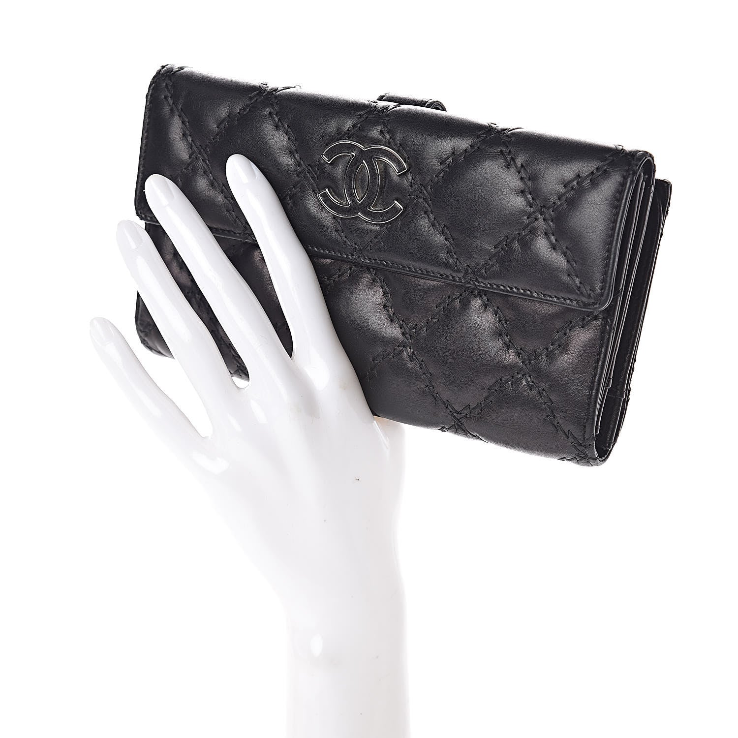 Chanel Calfskin Double Stitch Hamptons Flap Wallet Black 2 of 10