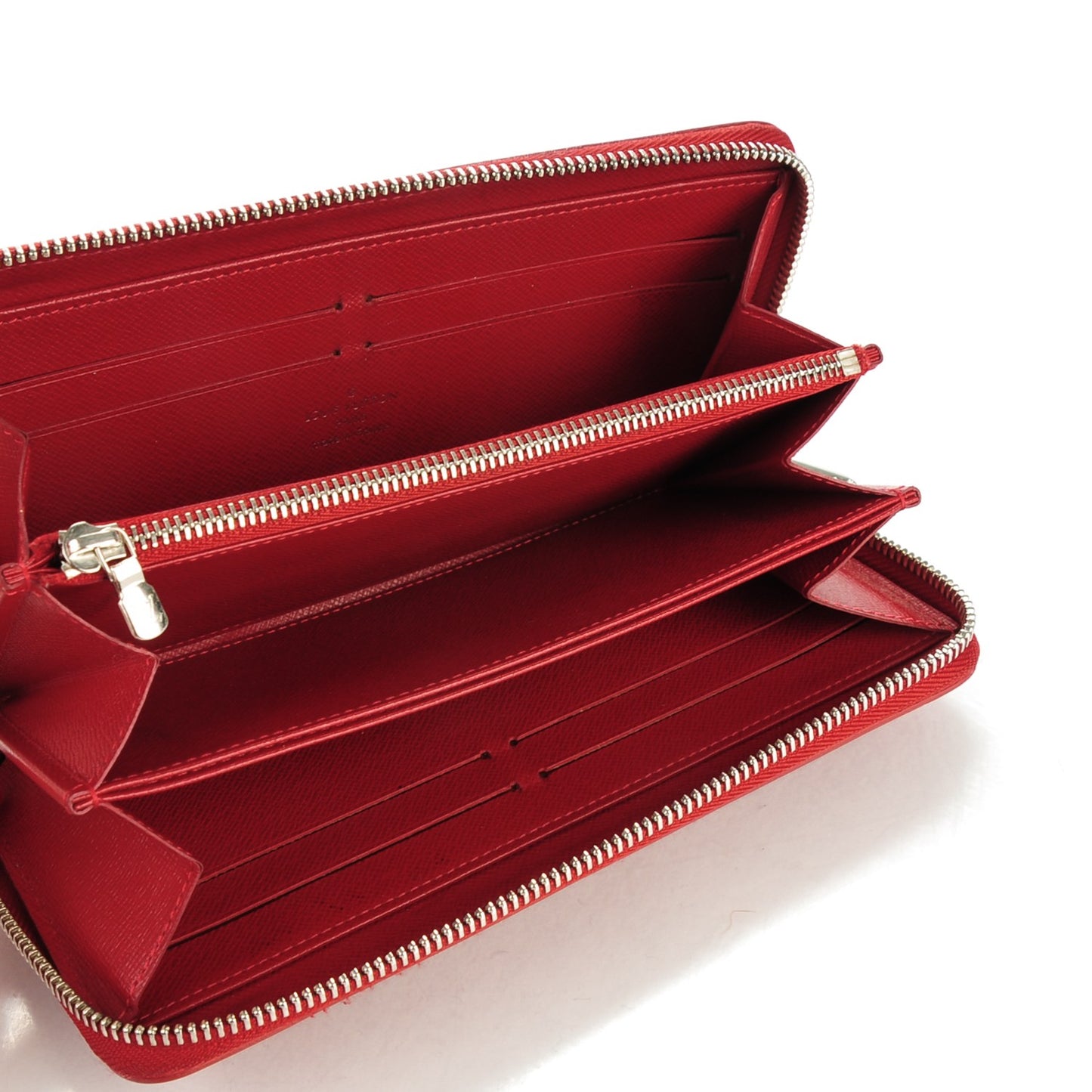 Epi Zippy Wallet Carmine