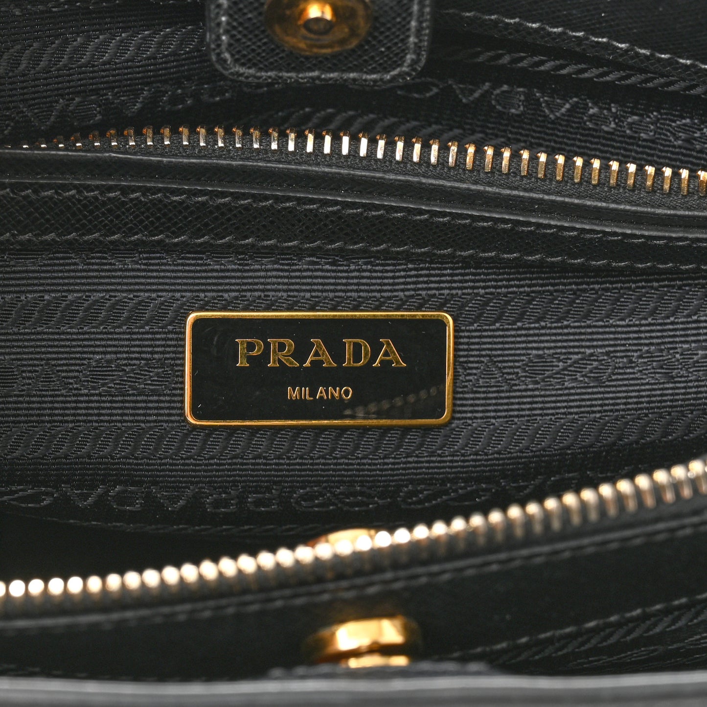 Saffiano Lux Medium Tote Black
