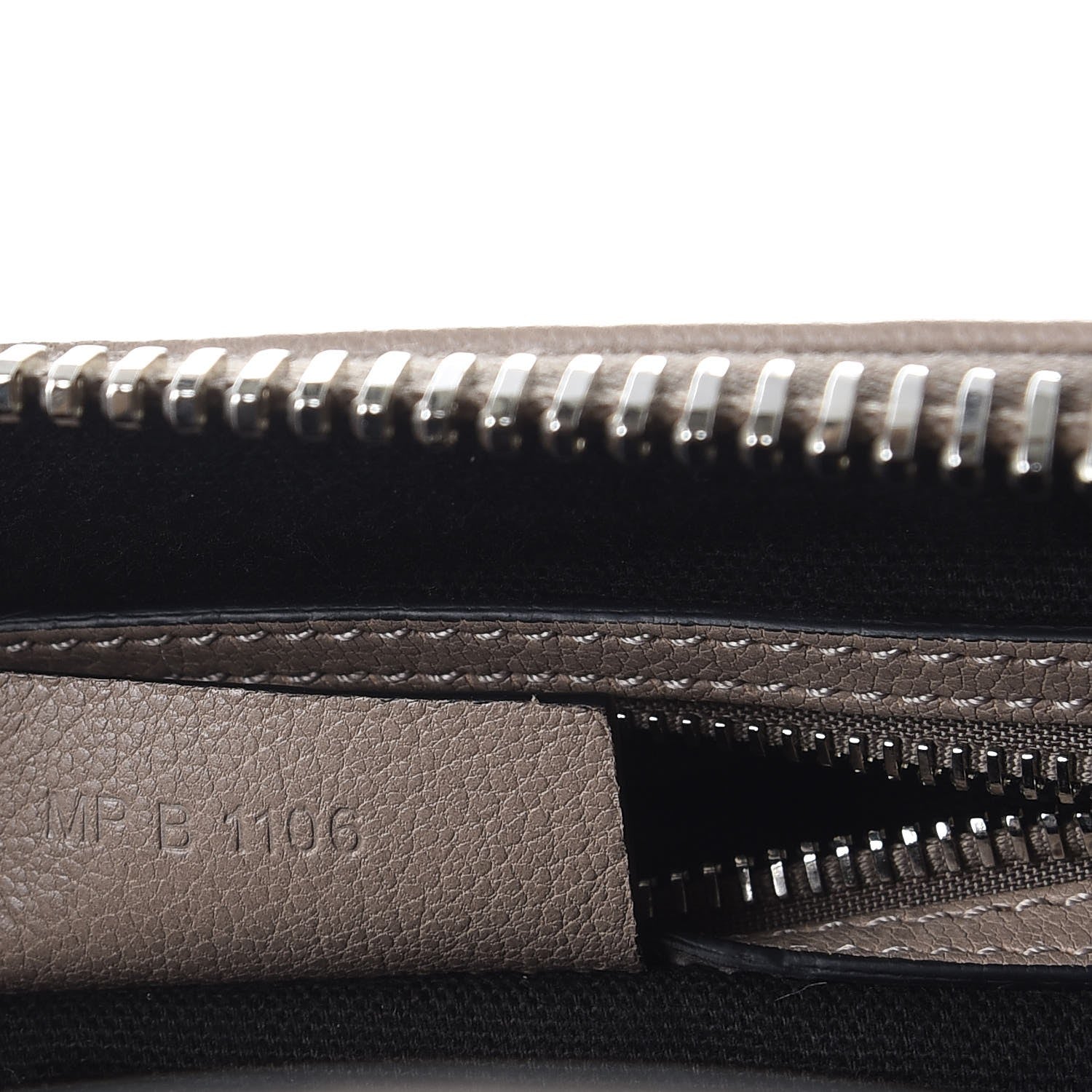 Givenchy Sugar Goatskin Medium Antigona Mastic 7 of 11
