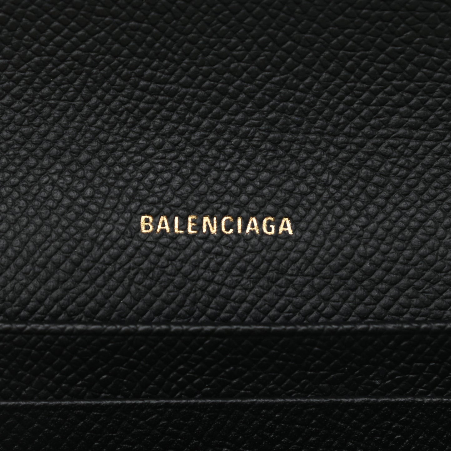 Signature Grained Calfskin Graffiti BB Chain Wallet Black Multicolor